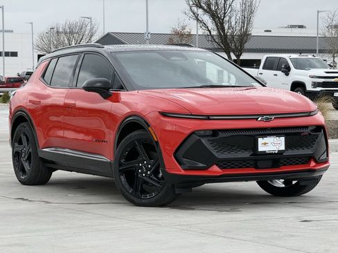 New 2026 Chevrolet Equinox EV RS FWD image 2