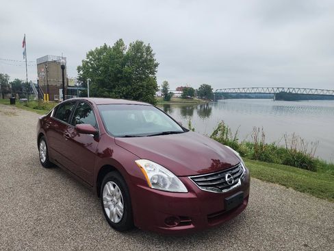 Used 2012 Nissan Altima 2.5 S FWD image 7