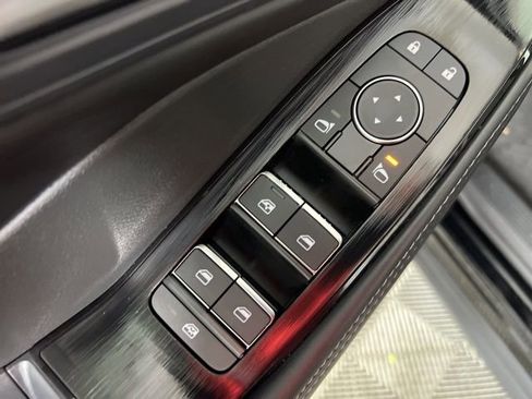 Used 2023 Nissan Rogue SL w/ SL Premium Package image 15