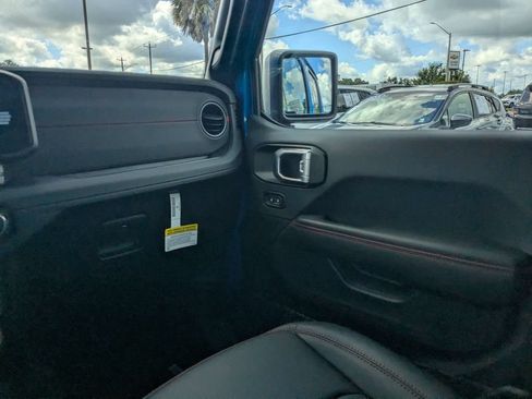 New 2026 Jeep Gladiator Rubicon AWD/4WD image 17