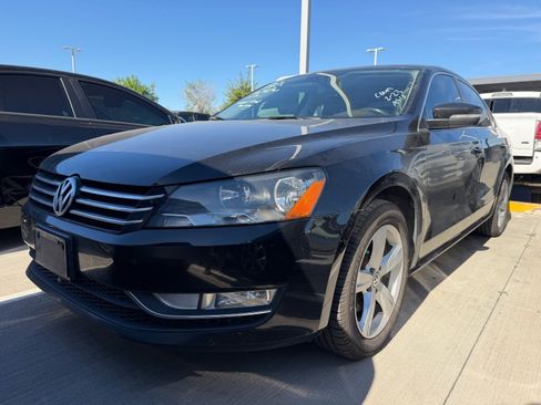 Used 2015 Volkswagen Passat 1.8T Limited Edition image 2