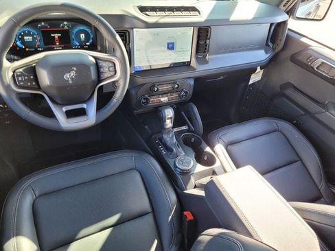 New 2025 Ford Bronco Badlands image 41