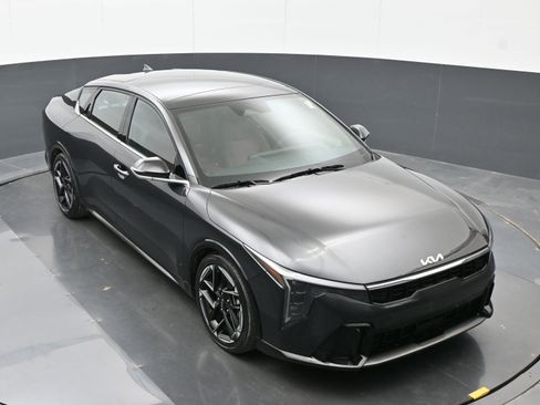 Used 2025 Kia K4 GT-Line w/ GT-Line Premium Package FWD image 32