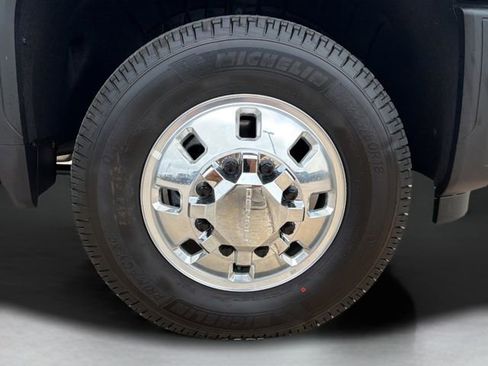 Used 2026 GMC Sierra 3500 Denali Ultimate AWD/4WD image 9