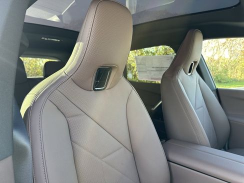 New 2026 BMW iX xDrive45 w/ Premium Package image 29