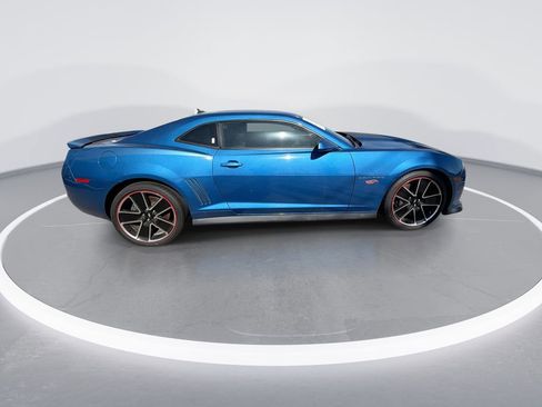 Used 2013 Chevrolet Camaro SS w/ Hot Wheels Special Edition RWD image 9