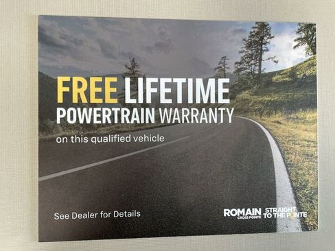 Used 2026 Chevrolet Equinox LT w/ Convenience Package II image 27