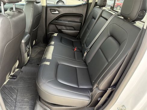 Used 2019 Chevrolet Colorado ZR2 image 33