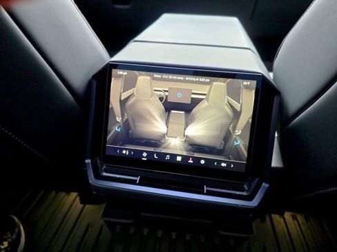 Used 2024 Tesla Cybertruck Cyberbeast AWD/4WD image 38