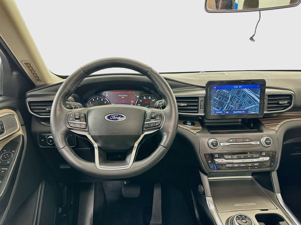 Used 2020 Ford Explorer Limited w/ Class III Trailer Tow Package RWD image 24