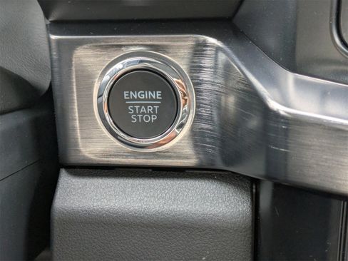 New 2025 Ford F250 Lariat w/ Black Appearance Package image 36