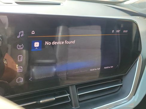 Used 2025 Chevrolet Trax LT FWD image 32