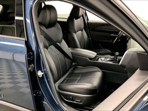 Used 2025 MAZDA CX-50 AWD 2.5 Hybrid w/ Premium Pkg image 8