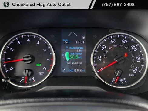 Used 2021 Toyota RAV4 LE AWD/4WD image 24