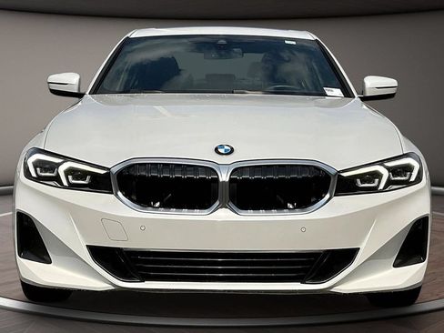 Used 2025 BMW 330i Sedan RWD image 2