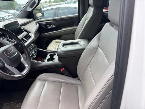 Used 2021 GMC Yukon XL SLT w/ SLT Luxury Plus Package AWD/4WD image 5