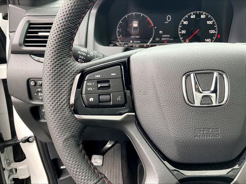 Certified 2026 Honda Ridgeline Black Edition image 23