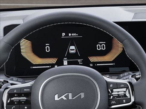 Used 2025 Kia Sorento EX w/ EX Panoramic Sunroof Package image 21