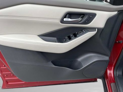 Used 2023 Nissan Rogue SL w/ SL Premium Package FWD image 22
