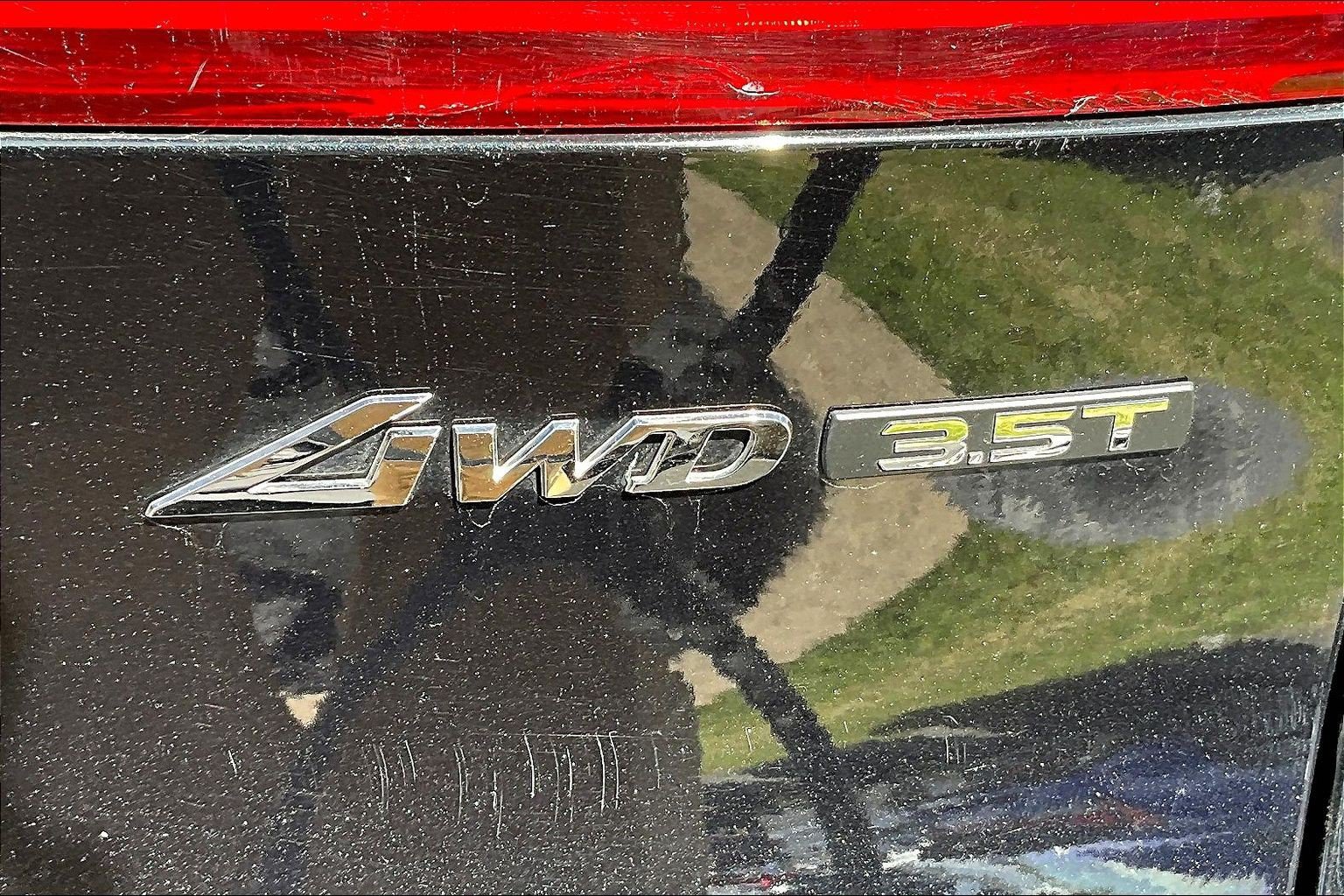 Used 2025 Genesis GV70 3.5T Sport AWD/4WD image 20