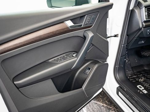 Used 2025 Audi Q5 2.0T Premium w/ Convenience Plus Package image 24