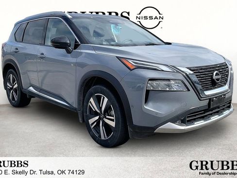 Used 2022 Nissan Rogue Platinum w/ Head-Up Display Package FWD image 1