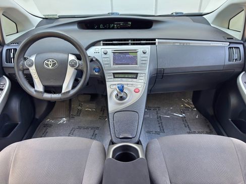 Used 2014 Toyota Prius Prime Plug-In Hybrid FWD image 11