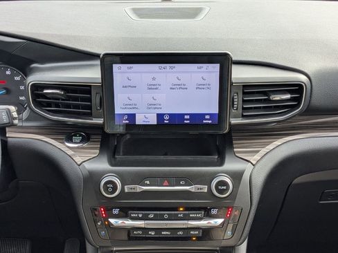 Used 2020 Ford Explorer Limited image 20