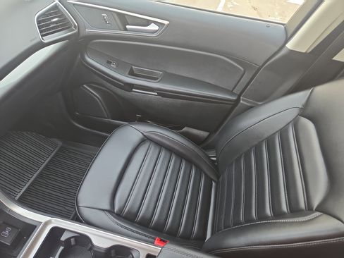 Certified 2023 Ford Edge SEL w/ Convenience Package image 28