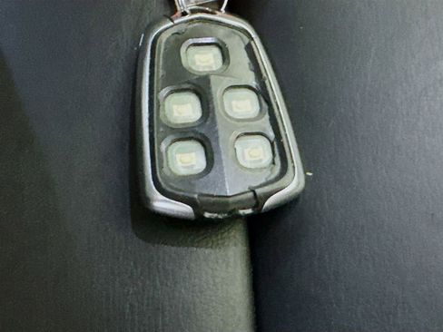 Used 2019 Cadillac XT4 Premium Luxury image 35