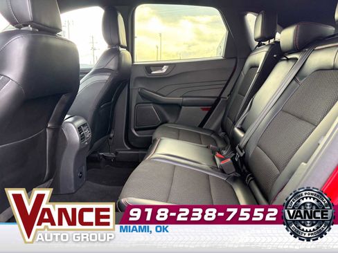 Used 2025 Ford Escape ST-Line AWD/4WD image 13