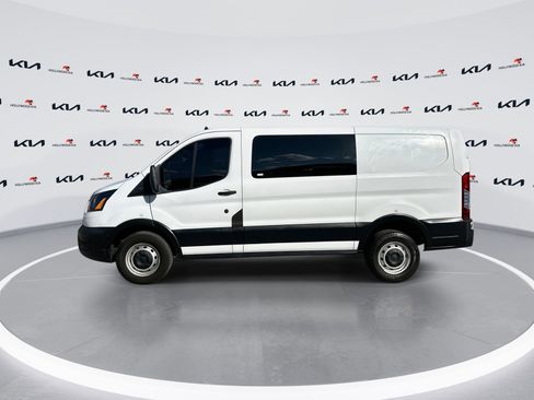 Used 2020 Ford Transit 250 130 Low Roof RWD image 5