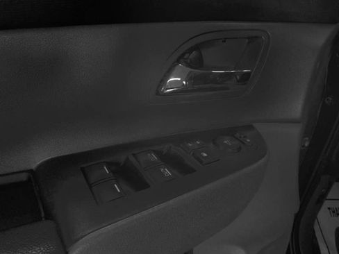 Used 2017 Honda Odyssey SE image 26