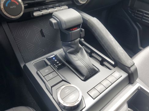 Used 2025 Toyota Tacoma TRD Sport RWD image 33