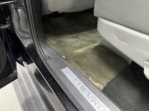 Used 2015 Chevrolet Suburban LT image 29