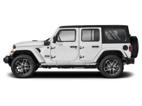 Used 2024 Jeep Wrangler Unlimited AWD/4WD image 2