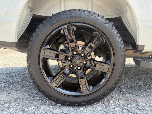 Used 2024 Ford F150 Lariat w/ Equipment Group 502A High AWD/4WD image 11