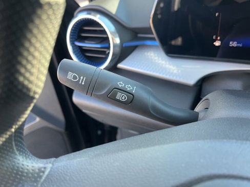 Used 2024 Chevrolet Trax LT image 22