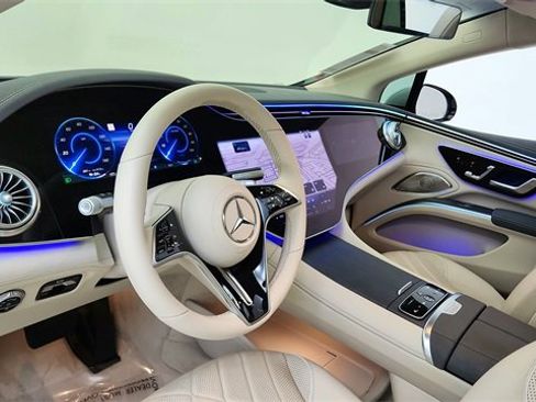 Used 2024 Mercedes-Benz EQS 450+ 4MATIC Sedan image 18