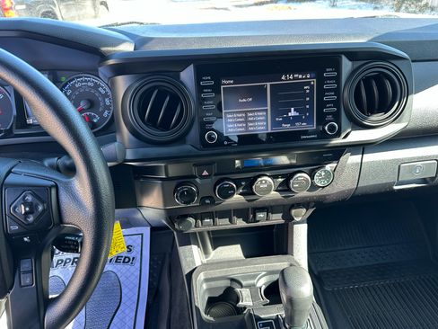 Used 2022 Toyota Tacoma SR5 image 17