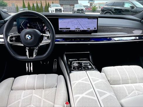 Used 2024 BMW 740i xDrive w/ Executive Package AWD/4WD image 21