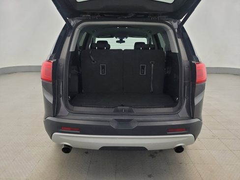 Used 2018 GMC Acadia SLE image 29