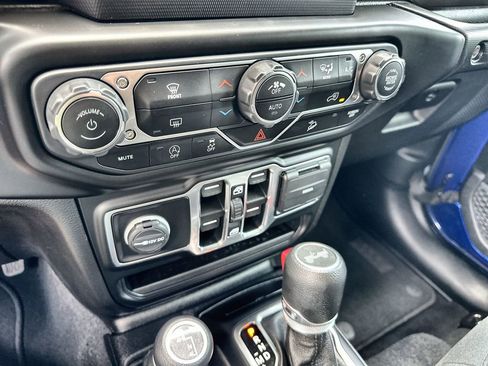 Used 2020 Jeep Wrangler Unlimited Sport S AWD/4WD image 27