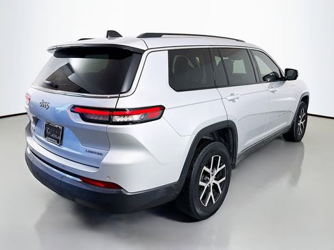 Used 2023 Jeep Grand Cherokee L Limited image 7