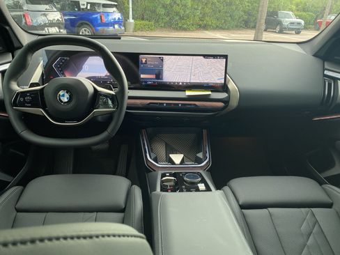 Used 2025 BMW X3 xDrive30i w/ Premium Package AWD/4WD image 12