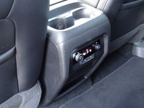 Used 2025 Buick Enclave Preferred image 29