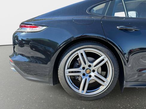 Used 2022 Porsche Panamera 4 image 18