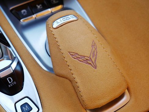 Used 2022 Chevrolet Corvette Stingray Premium Conv w/ Z51 Performance Package RWD image 48