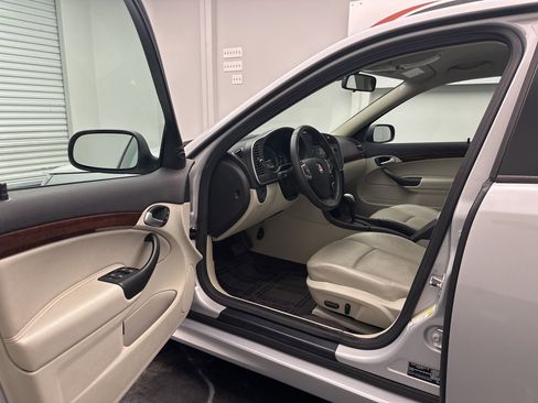 Used 2010 Saab 9-3 2.0T image 5