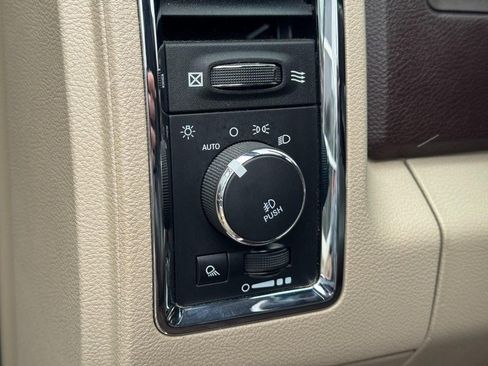 Used 2014 RAM 1500 Laramie Longhorn w/ Convenience Group image 17